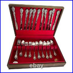 Distinction Deluxe Stainless by Oneida Hh Kennett Square Flatware Set- 43