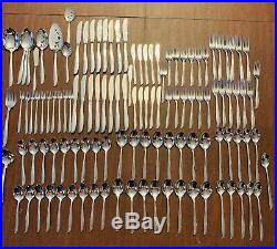 Excellent Vintage 119 Pc Oneida Community Twin Star Stainless Flatware Set