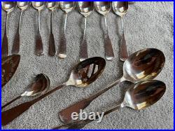 FIRST COLONY 1881 Rogers Oneida SET of 68 pc Hammered 1977 Service For 12