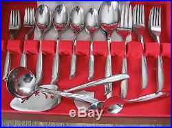 Flatware Pattern Twin Star (Stainless) Oneida 68 Pieces In Wood Box Never Used