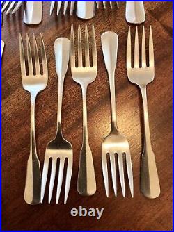 Lot 22 Pieces Oneida COLONIAL ARTISTRY Stainless Satin Flatware