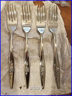 NEW ONEIDA 20-Piece Service for Four LASTING ROSE Deluxe Stainless Flatware