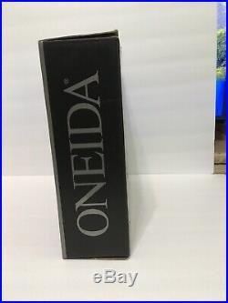NEW! Oneida FLIGHT 18/0 Stainless Flatware, Service for 8, Plus BONUS 5 Serving
