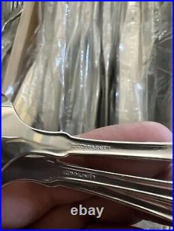 NEW Oneida Ridgecrest Stainless 69 pcs Flatware Set 12 Place Settings 9 Serving