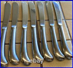 NORTHLAND Oneida POST ROAD 40 PC SATIN STAINLESS FLATWARE SET