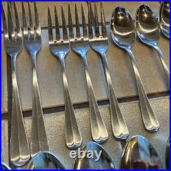 NORTHLAND Oneida POST ROAD 40 PC SATIN STAINLESS FLATWARE SET