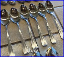 NORTHLAND Oneida POST ROAD 40 PC SATIN STAINLESS FLATWARE SET