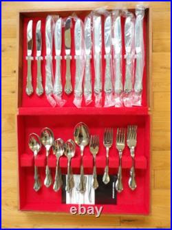 NOS Celebrity Oneida SSS 75 Piece Flatware Set of 12 NEW OLD STOCK, in Case