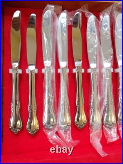 NOS Celebrity Oneida SSS 75 Piece Flatware Set of 12 NEW OLD STOCK, in Case