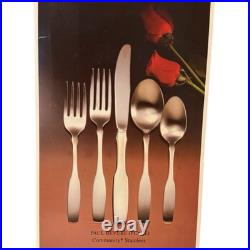 NOS Oneida Community PAUL REVERE 20 Pc Stainless Flatware Spoon Fork Knife
