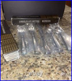 (NOS) Oneida Heirloom Ltd. Motif Stainless Steel Silver 55 Piece Set 1983