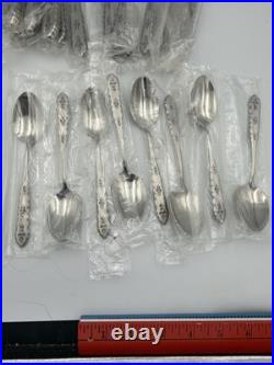 New Oneida Flatware Dist Deluxe Stainless Floral Bouquet 49 Pcs Cottagecore