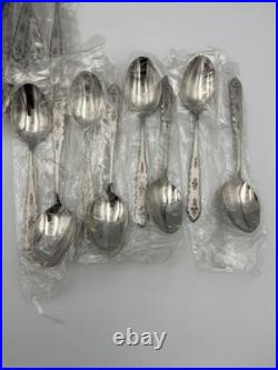 New Oneida Flatware Dist Deluxe Stainless Floral Bouquet 49 Pcs Cottagecore