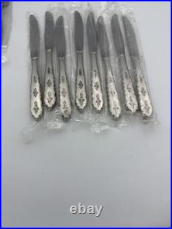 New Oneida Flatware Dist Deluxe Stainless Floral Bouquet 49 Pcs Cottagecore