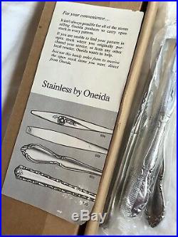 New Vintage 40 Piece Oneida Deluxe Strathmore Stainless Flatware 8 Place Setting