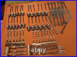 ONEIDA COMMUNITY CHANDELIER Stainless Silverware 60 pieces good condition