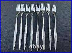 ONEIDA Community 71-pc. Set Stainless Flatware Forks Spoons WOODMERE Serves 8