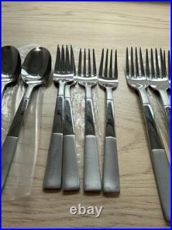 ONEIDA Echo Vietnam 20 Pieces