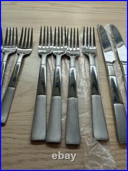 ONEIDA Echo Vietnam 20 Pieces