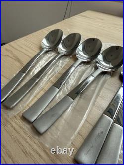 ONEIDA Echo Vietnam 20 Pieces