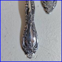 ONEIDA Galveston Profile Stainless 64 Piece 8 Serving Flatware Set + Holder