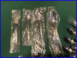 ONEIDA LTD WM A ROGERS STAINLESS FLATWARE BROOKLEA 11 place settings and more