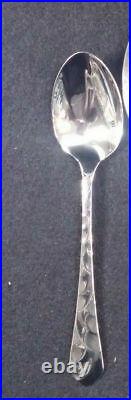 ONEIDA Pacific Tide Salad Fork, Teaspoon, Soup Spoon, & Knife 9 1/2