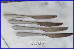 ONEIDA TRANQUILTY Silverware Set Stainless Knives Forks Spoons-20 Piece Lot GUC