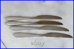 ONEIDA TRANQUILTY Silverware Set Stainless Knives Forks Spoons-20 Piece Lot GUC