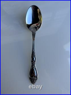 ONEIDA Vintage Stainless SILVER Huntington DELUX Kings and Queens One Set 62 Pcs