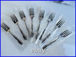 ONEIDA Vintage Stainless SILVER Huntington DELUX Kings and Queens One Set 62 Pcs