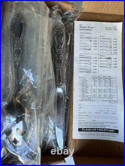 ONEIDA Vintage Stainless SILVER Huntington DELUX Kings and Queens One Set 62 Pcs