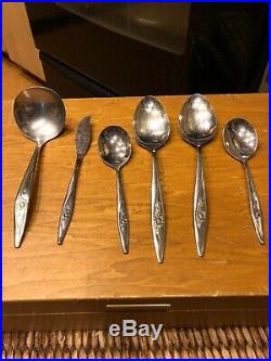 ONEIDACRAFT LOT 75 LASTING ROSE DELUXE STAINLESS FLATWARE Mixed Lot