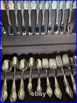 Oneida 105 Stainless Flatware Set for 8, Floral Handles, Wood Case