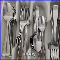 Oneida 18/10 Vietnam ZZ-16 72 (+3 Serving) Piece Flatware Set