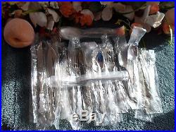 Oneida 18/8 USA Distinction Deluxe Stainless VALERIE 29pcs 4 Place Sets Mint