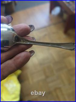 Oneida 1881 Rogers True Arbor Rose Stainless Flatware Set Lot 60 Pieces Oneida 1881 Rogers True Arbor Rose Stainless Flatware Set Lot 60 Pieces