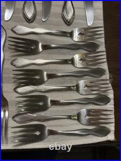 Oneida 1881 Rogers Twilight Stainless Flatware 45 Pc Set Service for 8 + Serving Oneida 1881 Rogers Twilight Stainless Flatware 45 Pc Set Service for 8 + Serving