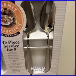 Oneida 45 pc Flatware Set Serv for 8 incl 5 Serving pieces New Risotto