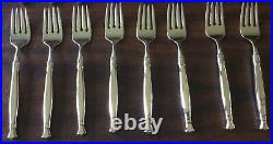 Oneida Act 1 Heirloom Cube Mark Glossy 8 -5 Piece Place Settings Plus 4 Serving