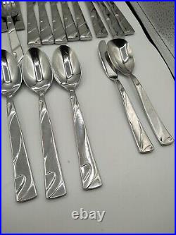 Oneida Allure Pattern Stainless Flatware 41 Piece Glossy Swirl plus Serving Pcs