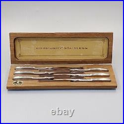 Oneida American Colonial Stainless Steel Steak Knives 6 Piece Set WalnutCase