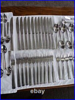 Oneida Amsterdam Stainless Flatware Set Of 69 Pieces