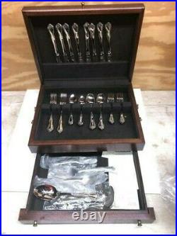 Oneida Arbor Rose Stainless USA Flatware 45 Pieces Service For 8 with Wood Case