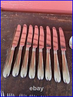 Oneida Austere 32 Pc Lot Knives Forks Spoons Stainless Flatware