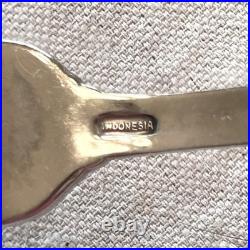 Oneida Baltimore 18/10 Flatware HUGE 134 Pc Set Near Service for 24 Oneida Baltimore 18/10 Flatware HUGE 134 Pc Set Near Service for 24