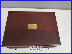 Oneida Bancroft 18/8 Stainless USA Flatware 45 pieces + Lined Storage Box