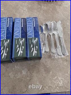 Oneida Belmont Lyons Stainless Steel 30 Piece Flatware Set Knive Fork Spoon NEW