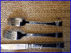 Oneida Cadence Stainless Flatware (Forks, Spoons & Knife) 5 Piece Place Setting