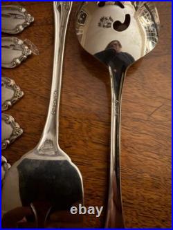 Oneida Chateau Stainless Flatware 46 Pc Set Oneidacraft Community USA Servers